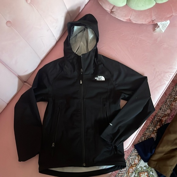 The North Face Other - Girls Northface Black Raincoat Size 7/8   Good Condition Smoke/Pet free home